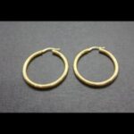 Argollas oro amarillo 18 k lisas forma redondeada(3 cm de diámetro)