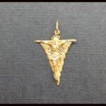 Colgante oro amarillo 18k del Cristo de la Expiracion