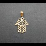 Colgante oro amarillo 18k de la mano de Fátima