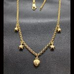 Cadena oro amarillo 18k de 45,5 cm con eslabon redondo y colgantes de estrellas y corazón