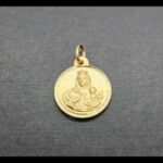 Medalla oro amarillo 18k del Escapulario